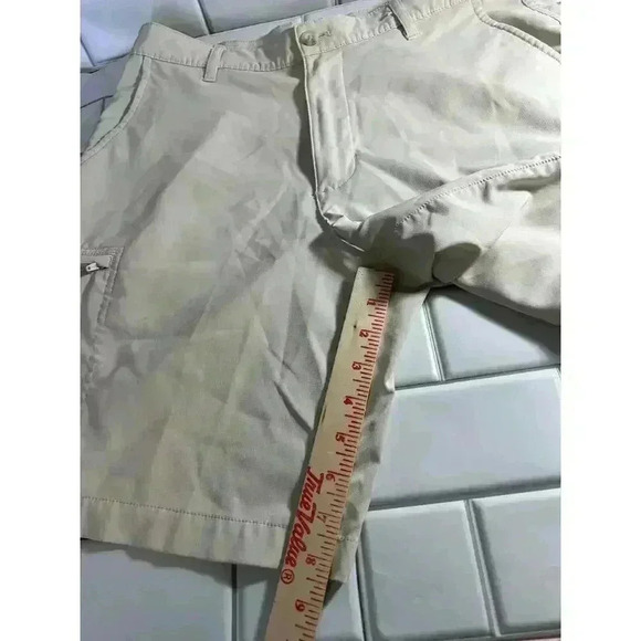 Chaps Golf 32 Women’s Khaki Golf Shorts - Picture 3 of 7